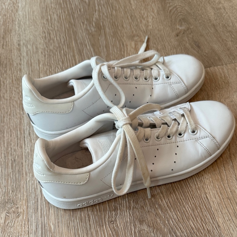 Adidas Stan Smith White Lace-Up Sneakers US 6